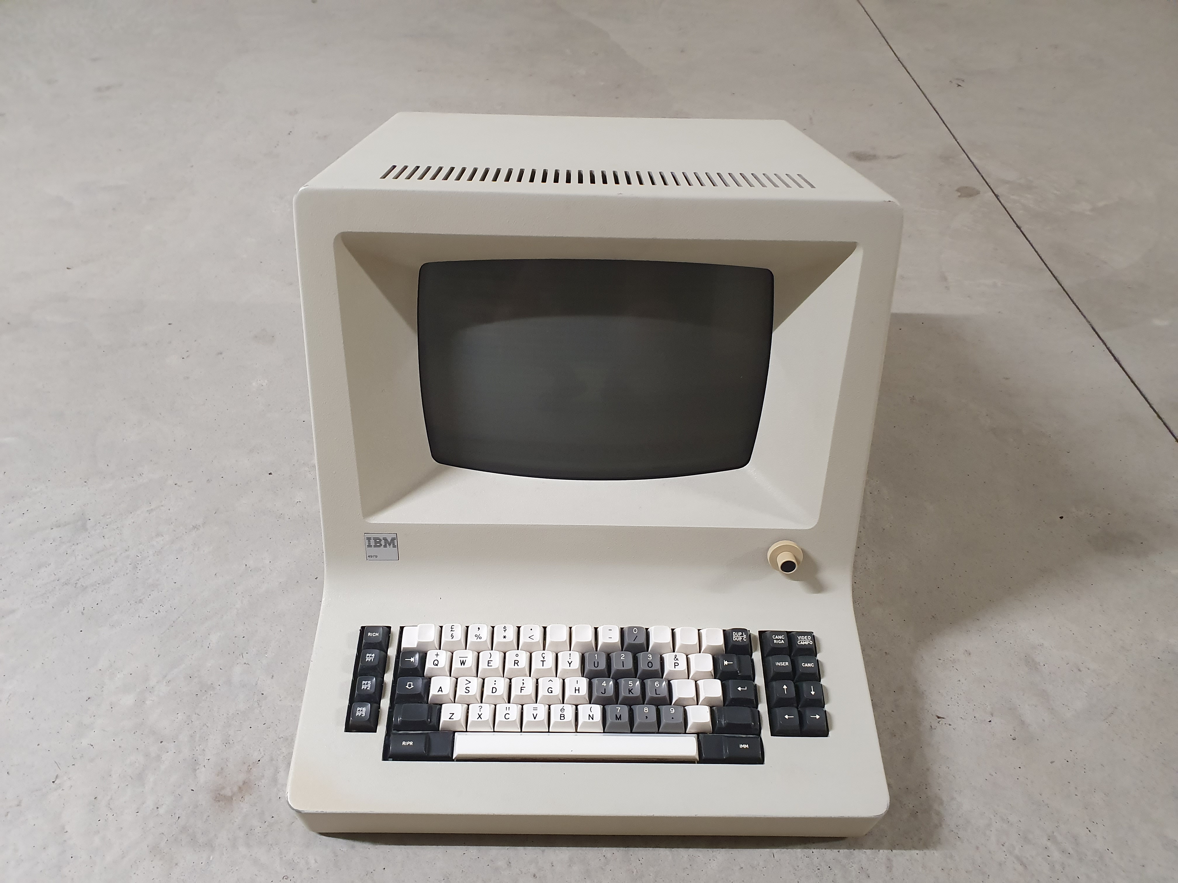 IBM 4979